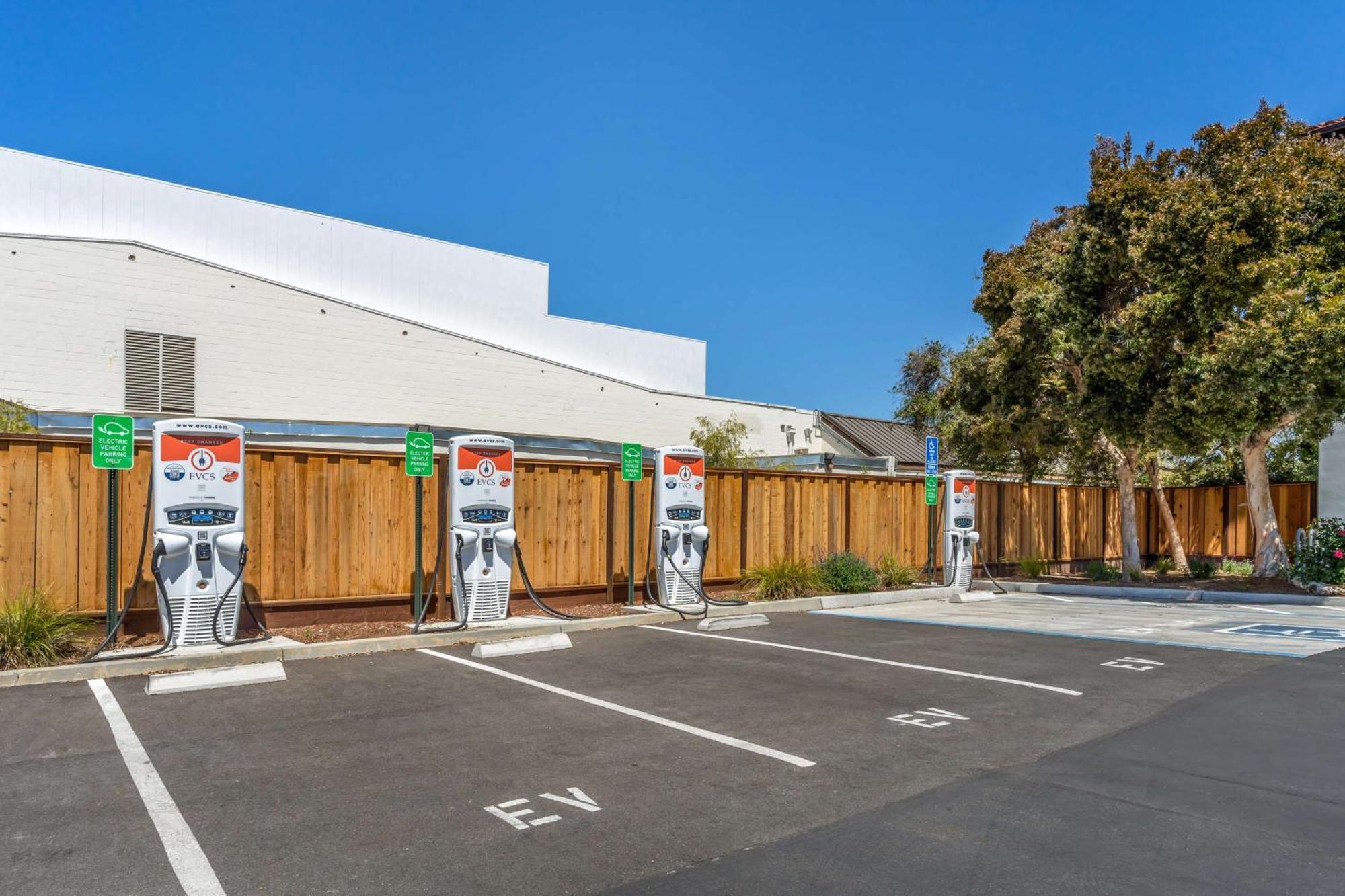 Best Western Plus Capitola By-The-Sea Inn & Suites מראה חיצוני תמונה