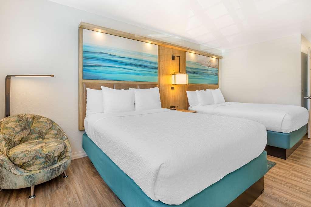 Best Western Plus Capitola By-The-Sea Inn & Suites חדר תמונה